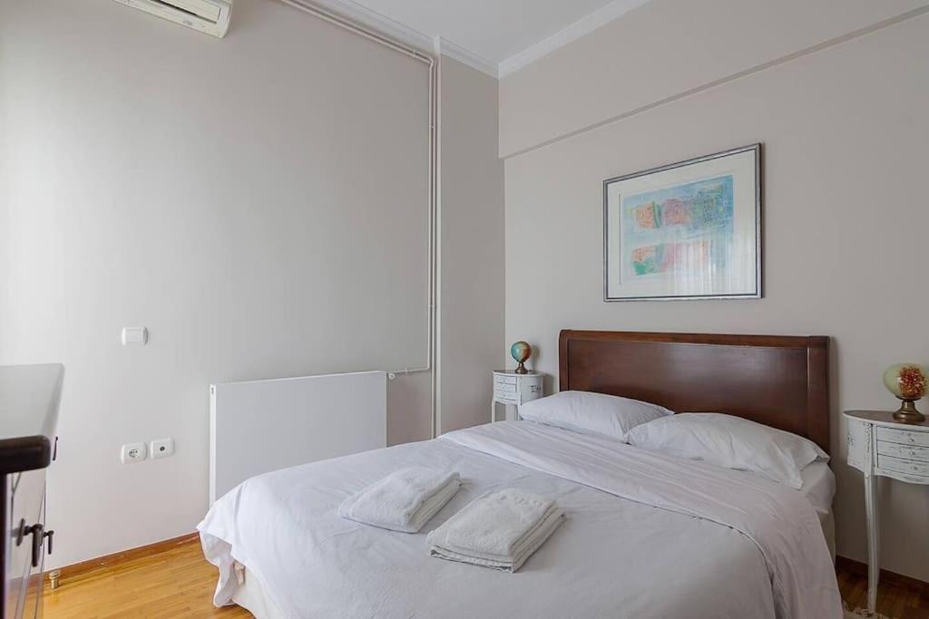 A Unique Apartment In The Historical Center-3Bds أثينا المظهر الخارجي الصورة