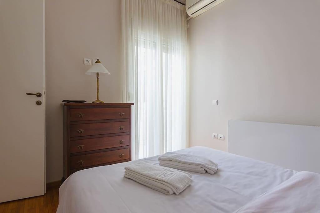 A Unique Apartment In The Historical Center-3Bds أثينا المظهر الخارجي الصورة