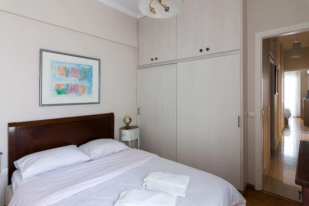 A Unique Apartment In The Historical Center-3Bds أثينا المظهر الخارجي الصورة